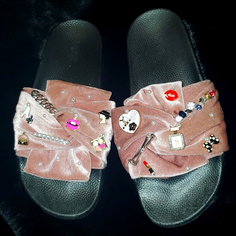 Cute Flip Flops size 10
